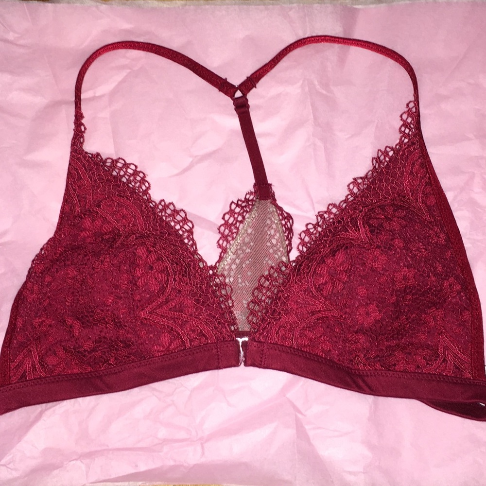 Red Lace Victoria’s Secret Bralette, Size M